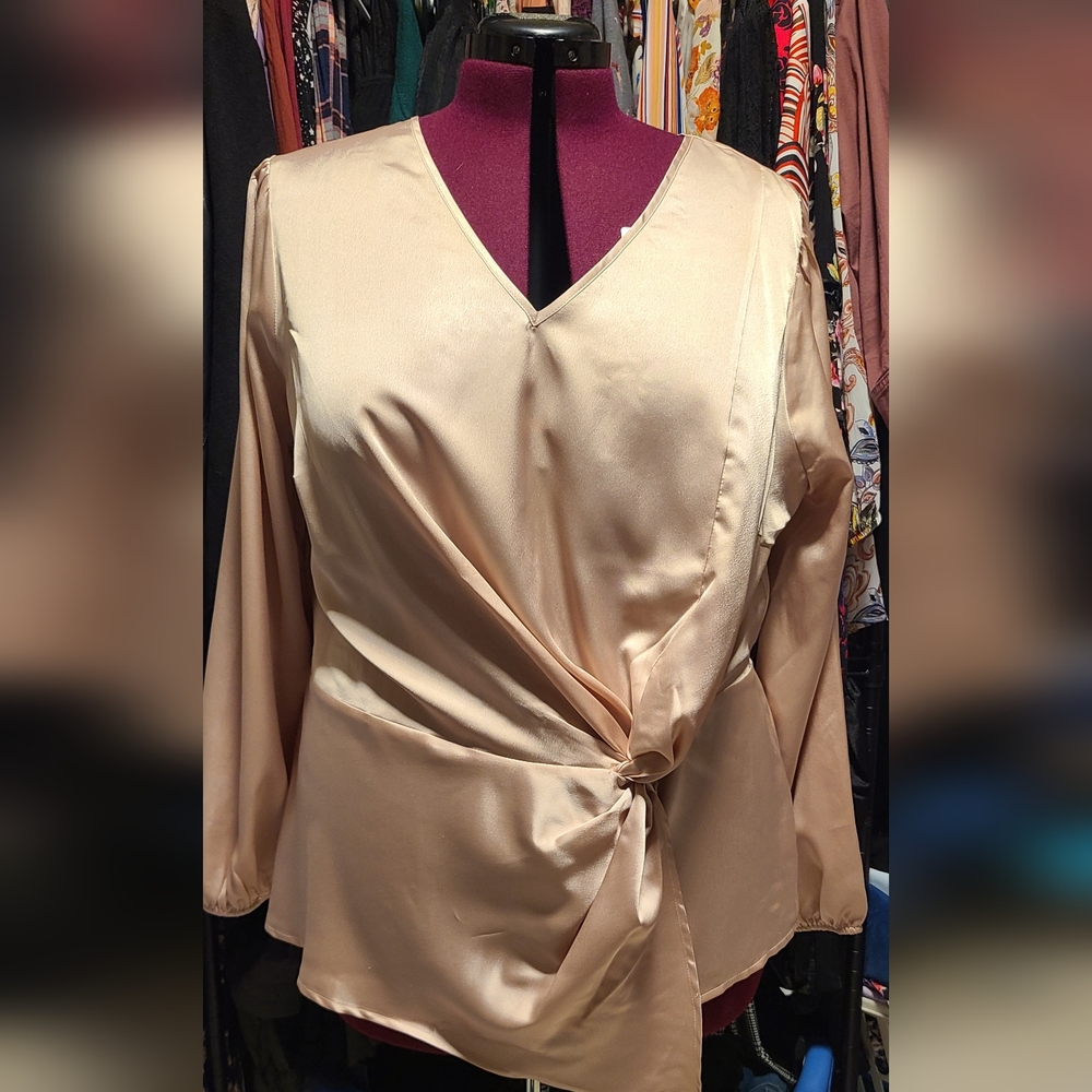 Pleione Blouse with Twist Front